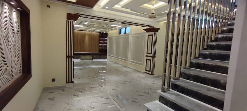 F-7: Brand New House, Size 666 Yards, Dimension = 60x100, 7 Bedrooms, Swimming Pool, 2 Servant Quarters, Demand 48 Crores. 4