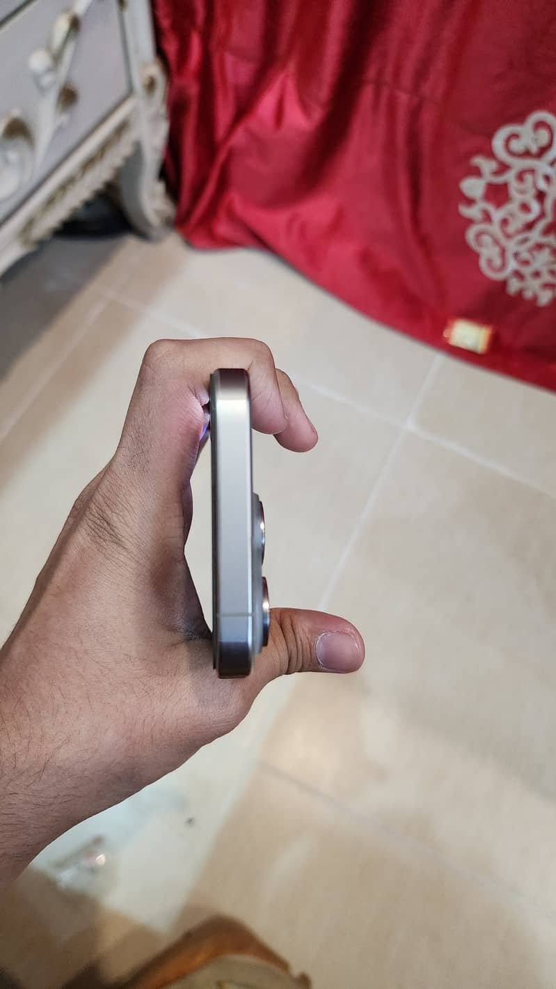 Iphone 15 pro jv 128gb with bix 2