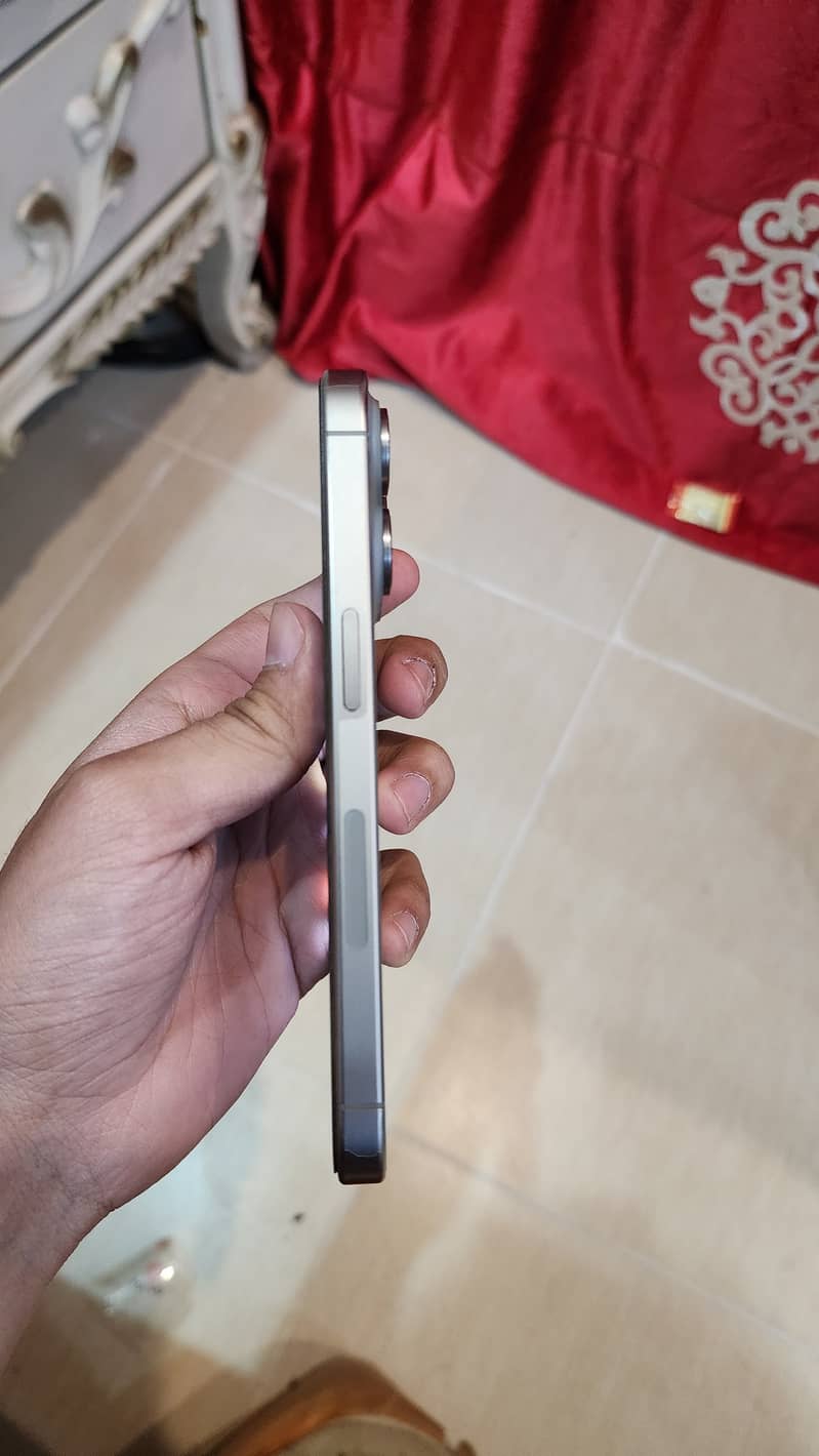 Iphone 15 pro jv 128gb with bix 5
