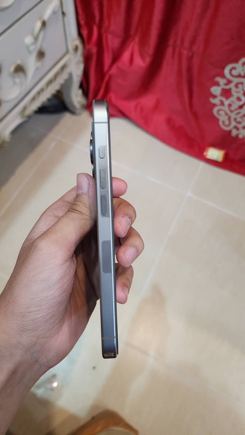 Iphone 15 pro jv 128gb with bix 6