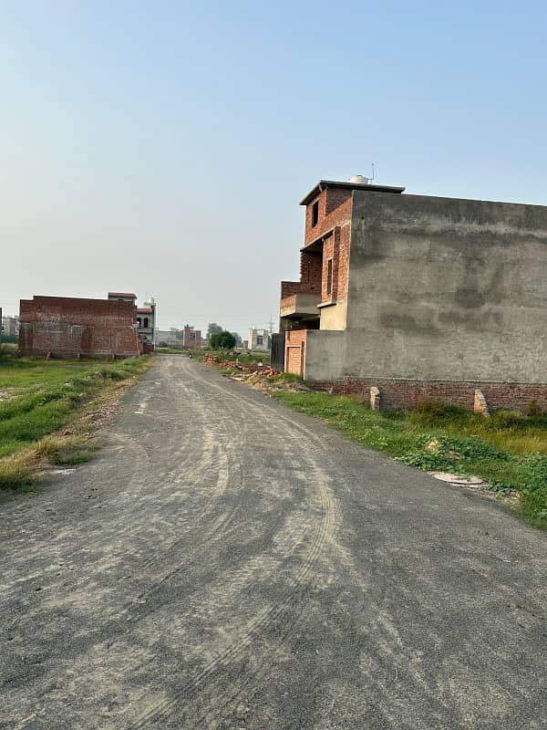 5-Marla Possession Plots Available on Installment on 5 Years Plan In LDA Approved Society 1