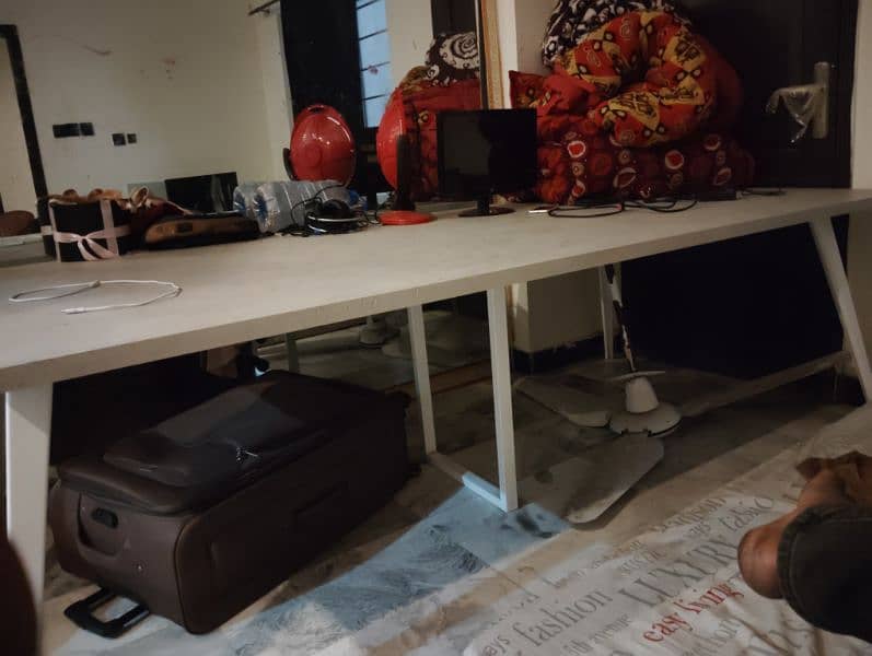 Computer or meeting table 5