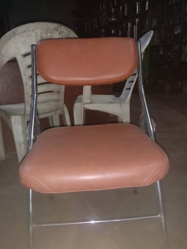 Foldable Chairs 0