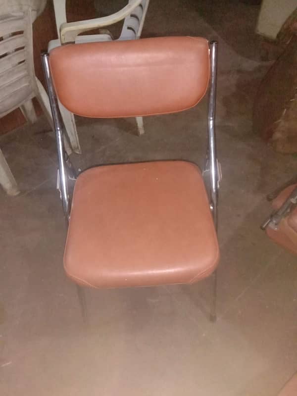 Foldable Chairs 3