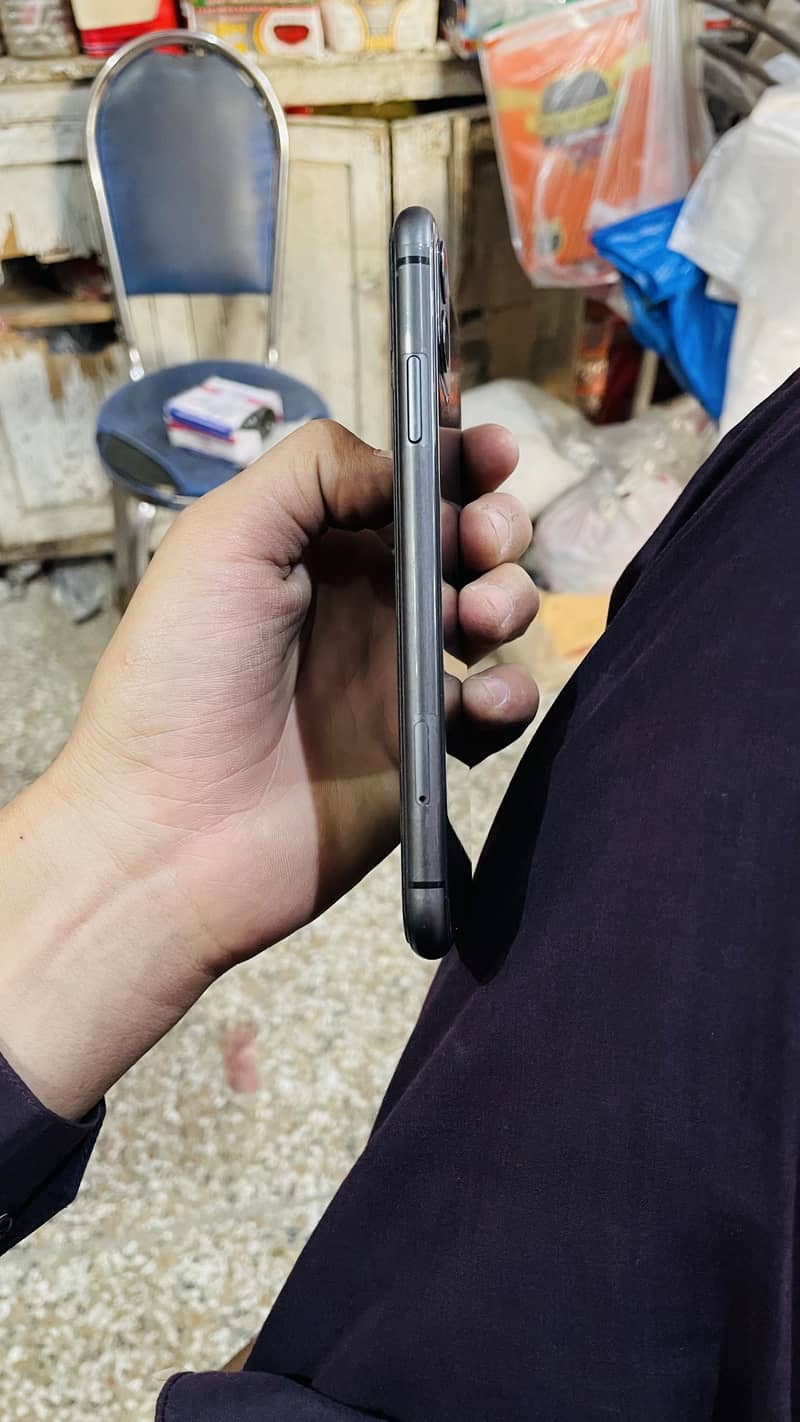 Iphone 11 for sale demand 48 less hoo jay gi 4
