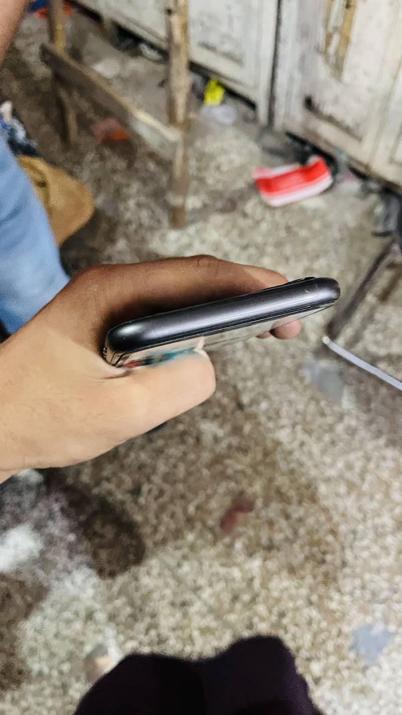 Iphone 11 for sale demand 48 less hoo jay gi 5
