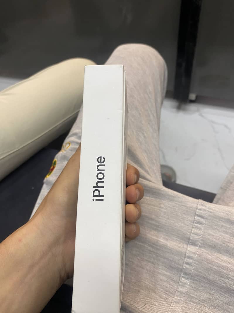 Iphone 11 for sale demand 48 less hoo jay gi 7