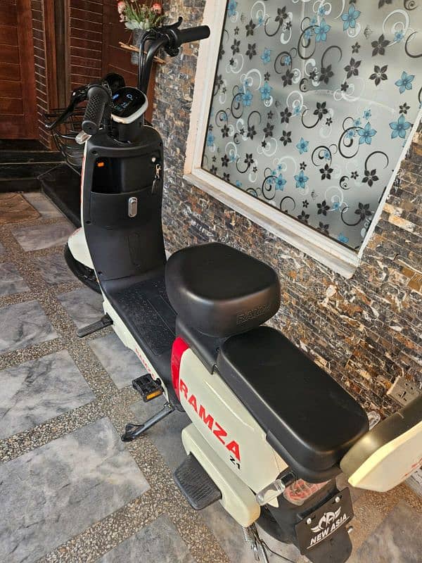 New Scooty For Sale Urgent 4