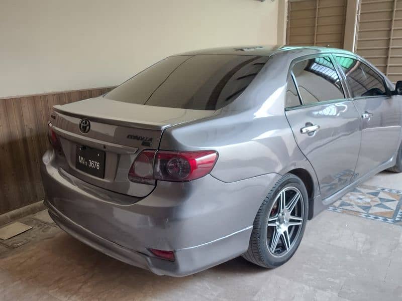 Toyota Corolla GLI 2013 8