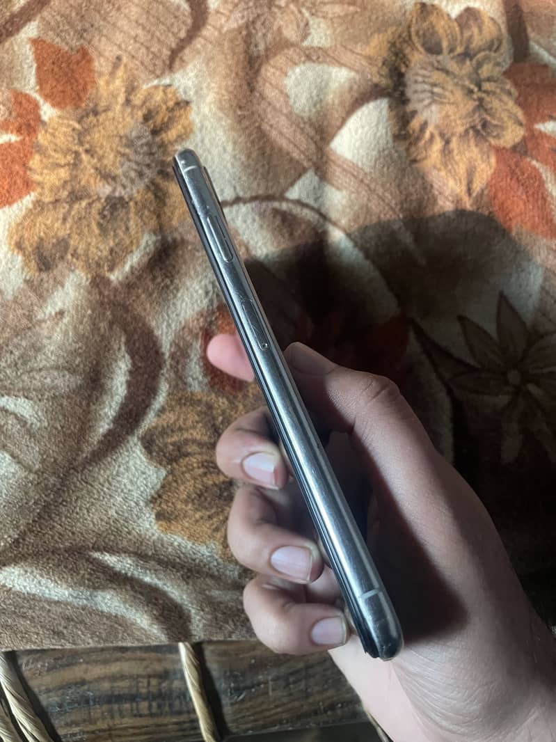 Iphone xs max 64gb Zong working 3