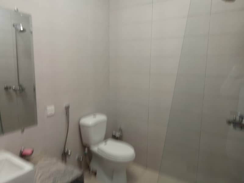 152 yards Bahria Home in Precinct 11A Heighted location available for rent 14