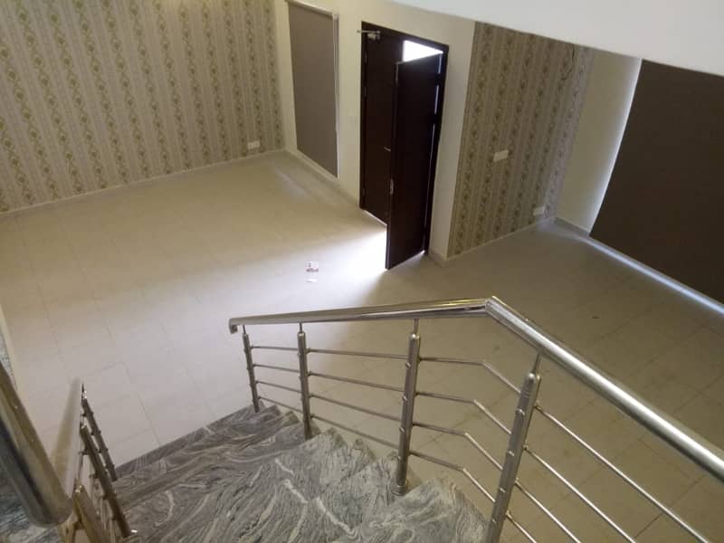 152 yards Bahria Home in Precinct 11A Heighted location available for rent 20