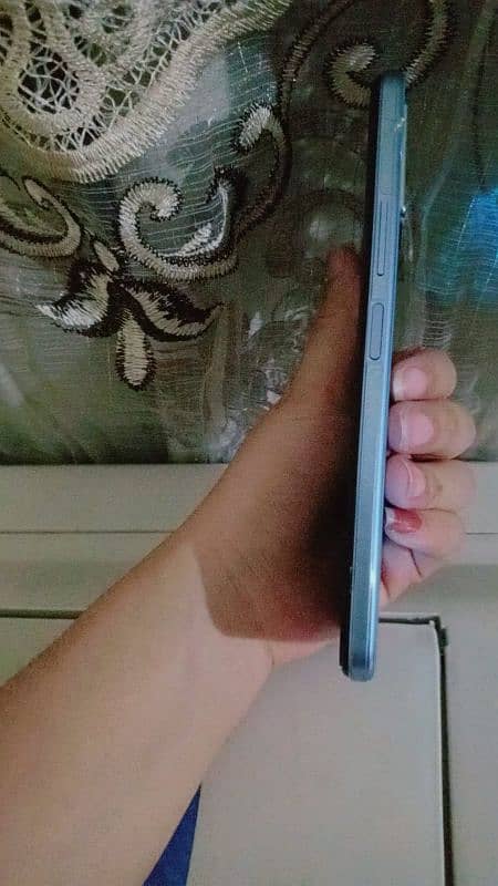 vivo y33s 1