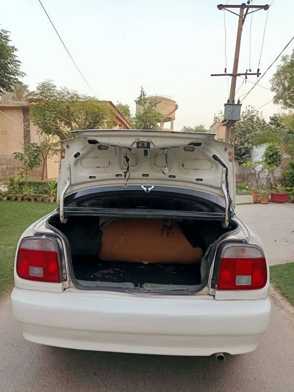 Suzuki Baleno 2003 9