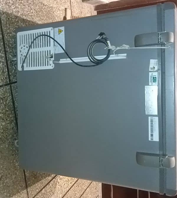 1 Door Deep Freezer 4