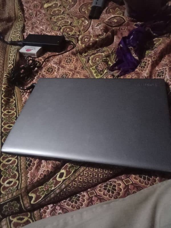 Core i7 4th generation 8gb ram 128gb SSD hard 1