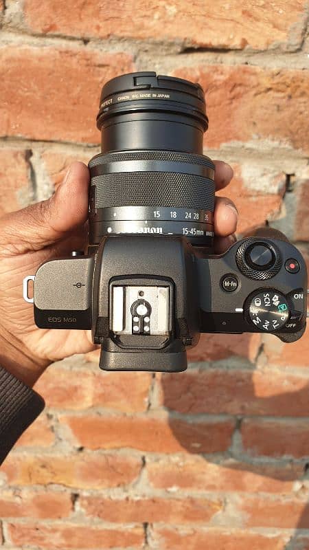canon m50 mint Condition camera 2