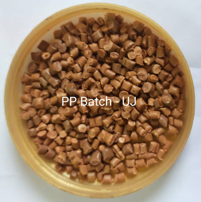 Plastic Granules (Dana) 4