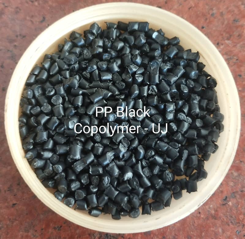 Plastic Granules (Dana) 12