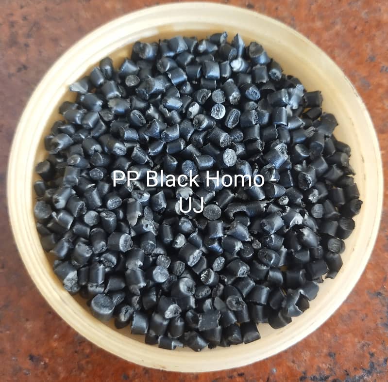 Plastic Granules (Dana) 13