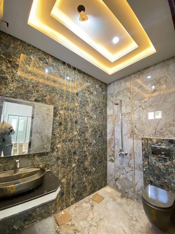 7.5 Marla Double story House For Rent In Buchvillas Multan 3
