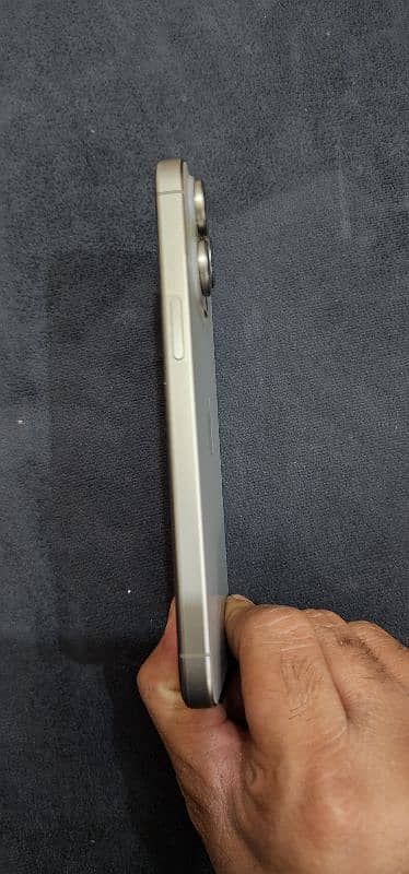 I phone 15 pro max 256gb 4