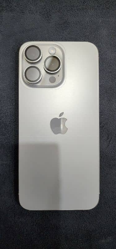 I phone 15 pro max 256gb 0