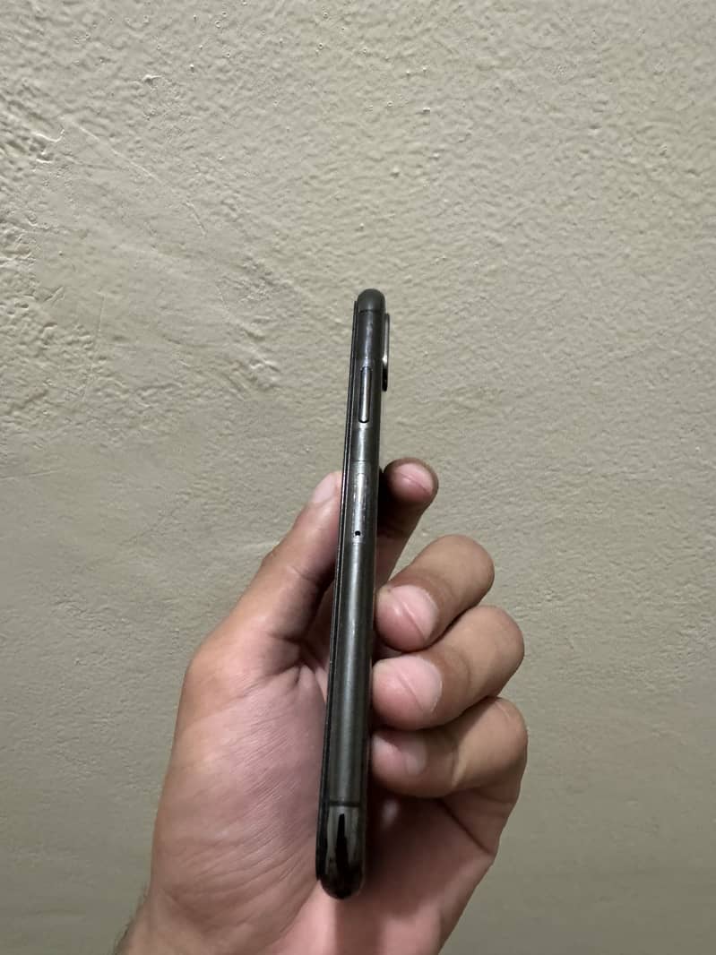 Iphone xs 4