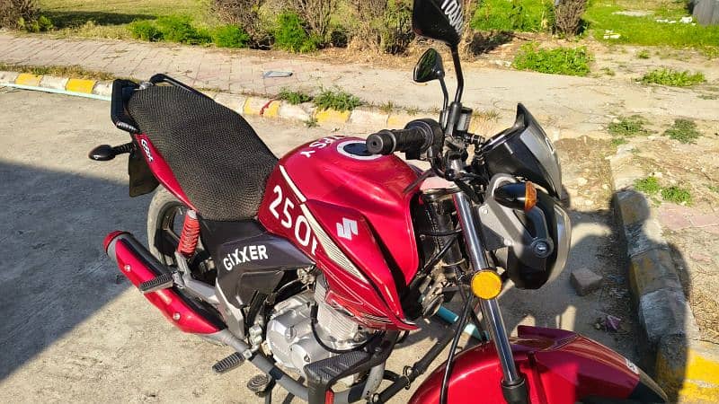 Suzuki GSX 125R for Sale, Exchange possible with Family Bike. 0