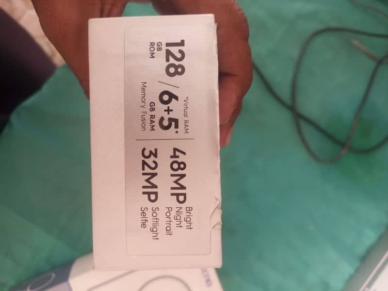im Sailing me mobile Techno camon 19 neo all ok koi b masla ni 6