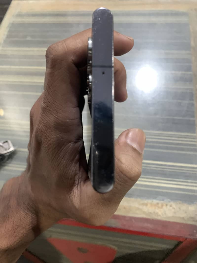 Samsung s22 ultar mate black 4