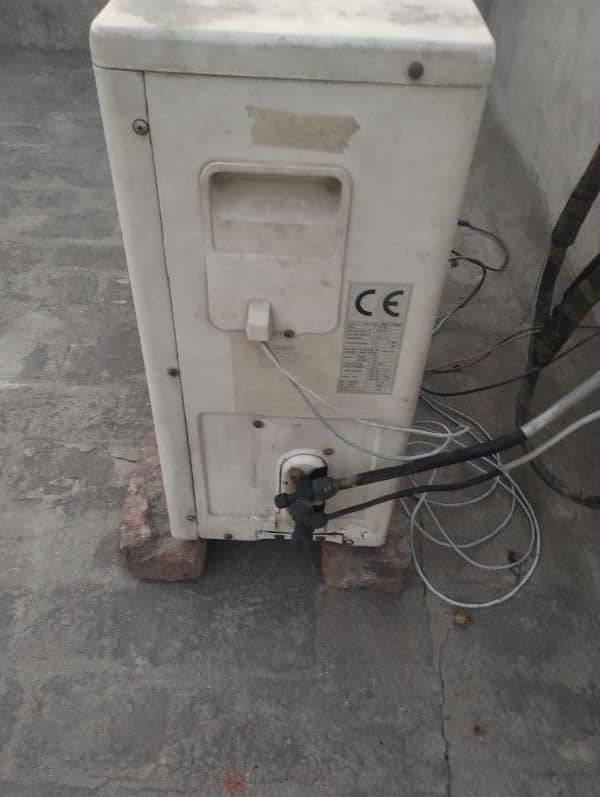 orient AC 1.5 ton 4