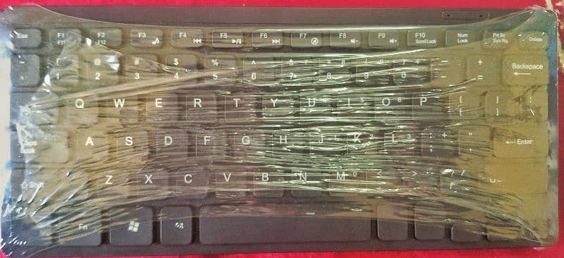 Mini Keyboard KM901 Wireless Keyboard & Mouse Set with Batteries 3