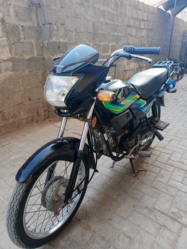 Honda 100 pridor Black color 0