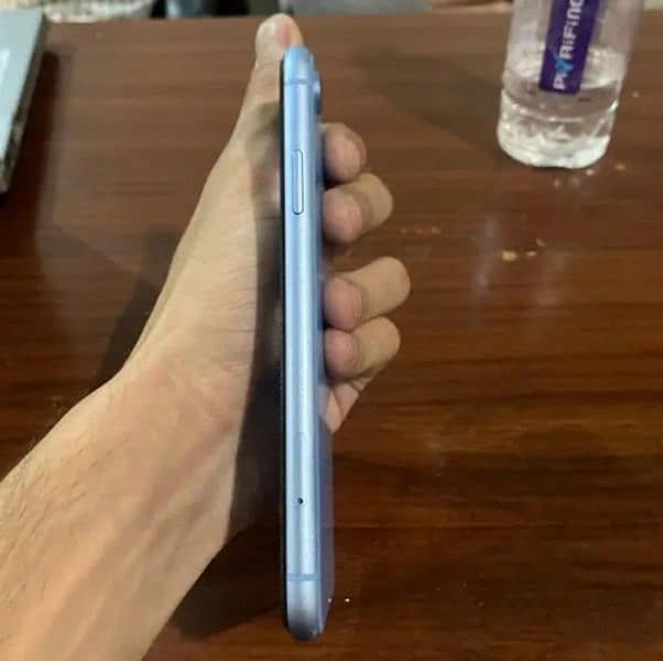 Iphone XR non pta 64Gb for sale in good condition 3