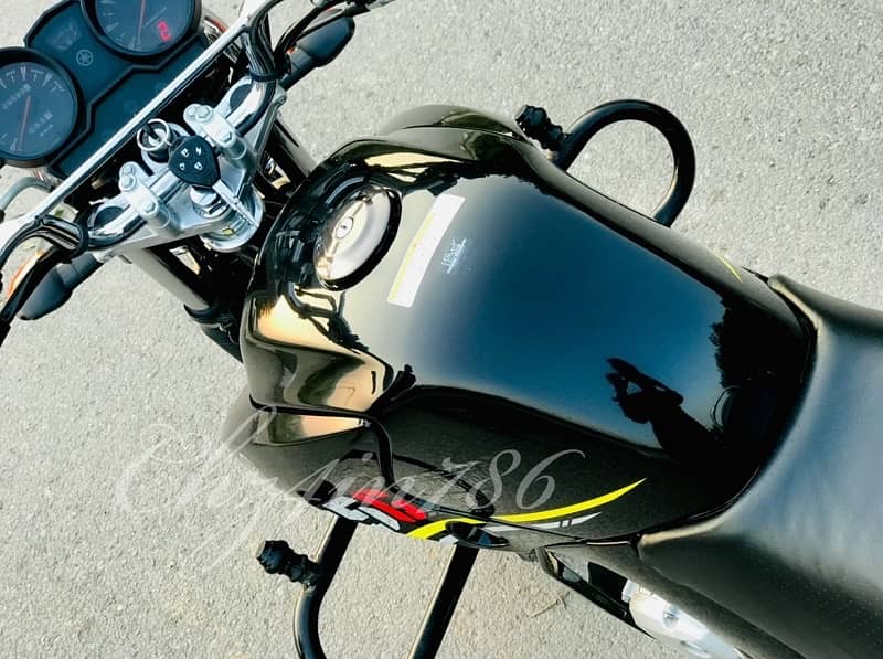 Ybr 125g black 2020 model 1