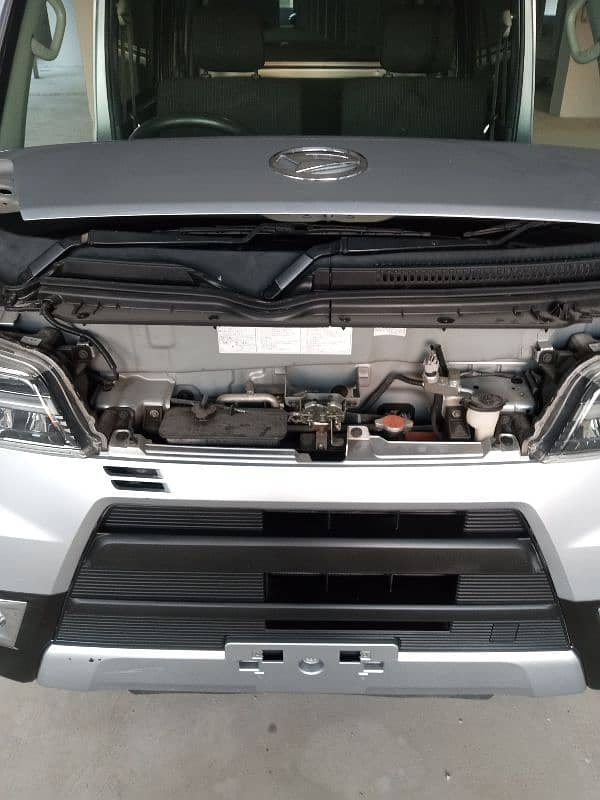 Daihatsu Hijet 2019 6