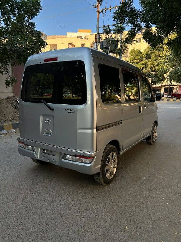 Daihatsu Hijet 2019 12