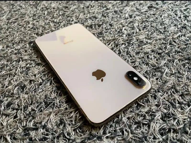 iphone XSMax 512 gb with original charger  for sale 2