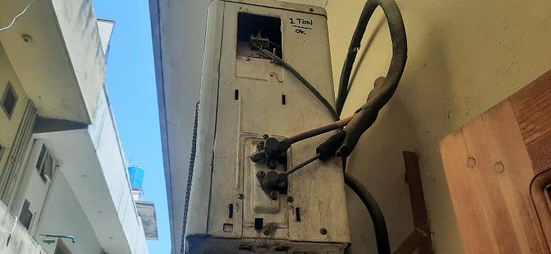 used ac for sale in G 14 Islamabad 4