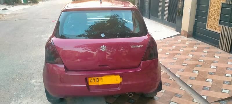 Suzuki Swift 2012 6