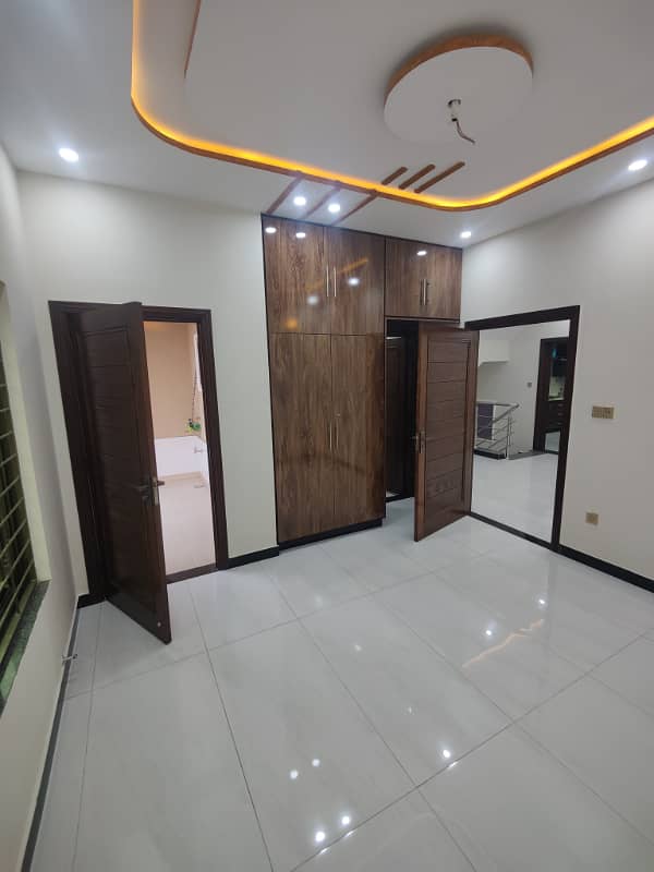 10 Marla Ground Floor Portion For Rent 0