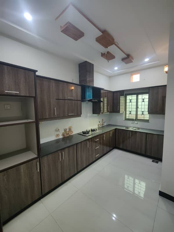 10 Marla Ground Floor Portion For Rent 4