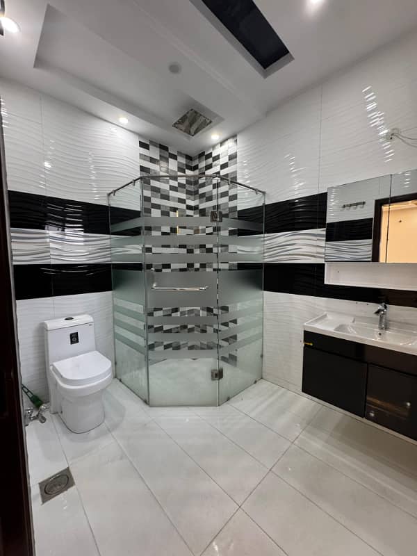 10 MARLA UPPER PORTION IS UP FOR RENT 1
