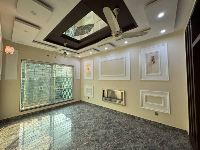 10 MARLA UPPER PORTION IS UP FOR RENT 8
