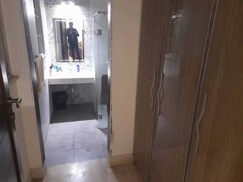 BRAND NEW LUXURY FULLY FURNISHED APPARTMENT AVAILABLE FOR RENT IN PENTA SQUARE DHA PHASE 5. 7