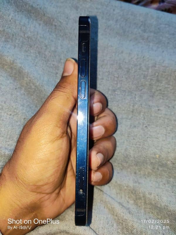 iphone 12 64 gb jv 10/9 condition urgante sale 4