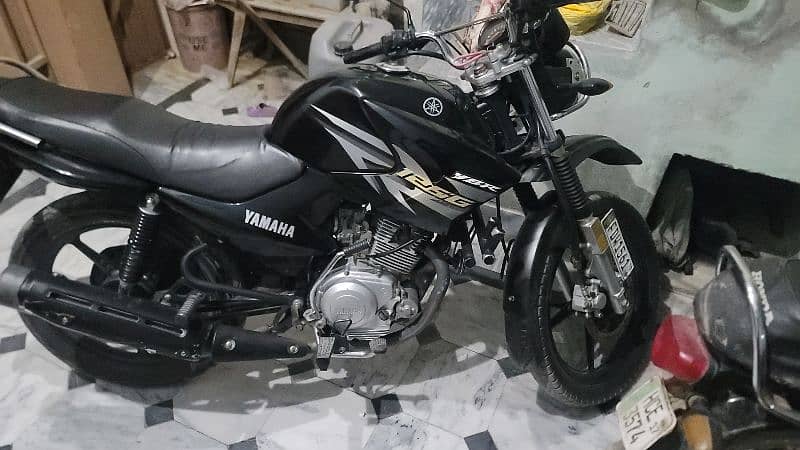 ybr 125G First owner Total genuine Scratchless 0/3/0/5/3/1/3/1/3/1/8 0