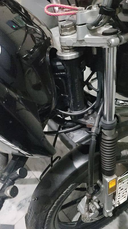 ybr 125G First owner Total genuine Scratchless 0/3/0/5/3/1/3/1/3/1/8 2