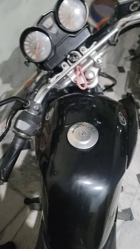 ybr 125G First owner Total genuine Scratchless 0/3/0/5/3/1/3/1/3/1/8 6